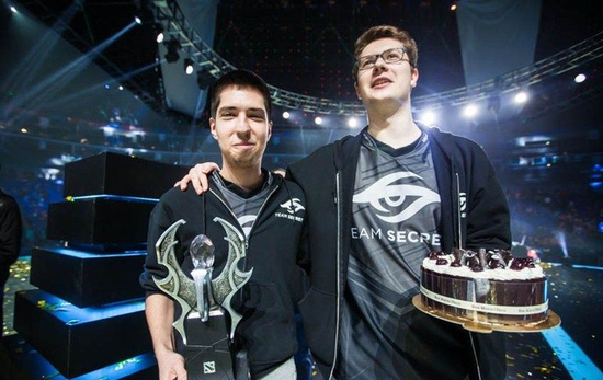 StarLadder StarSeries Fall 2025 小组赛将在线举行